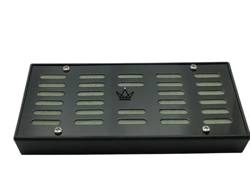 Humidificateur Cave à Cigares QUORUM CELL — Mousse Oasis, Façade Métal | Cave Cigare