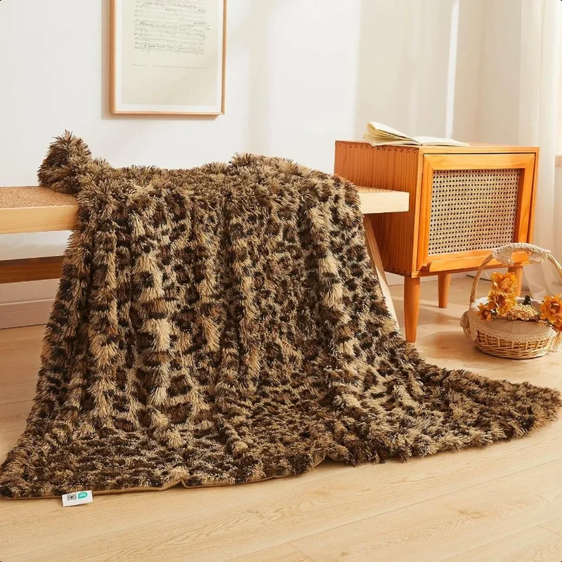 Guangdong Leopard Print Coral Fleece Throw Blanket For Couch Decor